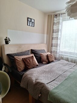 Garsonka, Dubnica n/V