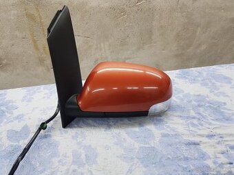 Touran  Ľavé spetné zrkadlo