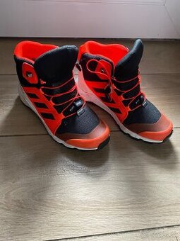 Športové Adidas topánky