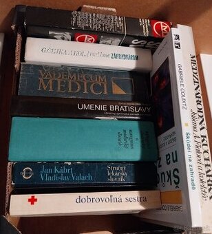 ZLACNENE zahradkarske knihy, stavebnictvo, beletria atd