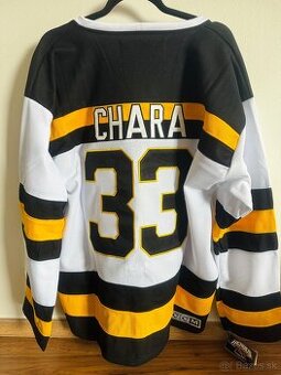 Zdeno Chára 33 “C” Boston Bruins