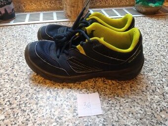 Detská turistická obuv NH100 so šnúrkami c.36