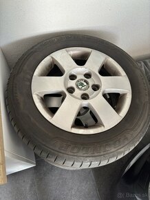 Original Skoda Alu disky s pneu Dunlop