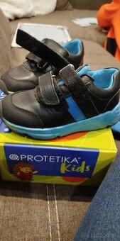 Protetika tenisky 22