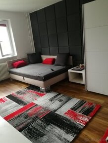 1 izb. byt v centre Lipt. Mikuláša.