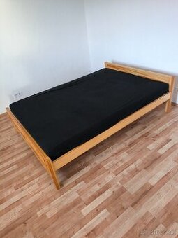 Predám posteľ s matracom 140x200cm - 1