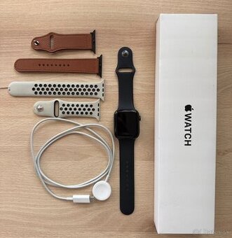Apple Watch SE 44mm