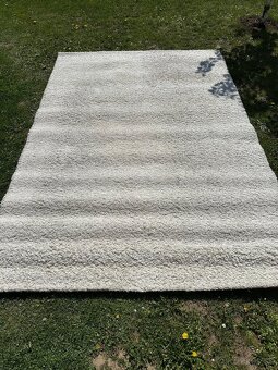 Predám kvalitný koberec značky KIBEK 200x290 cm