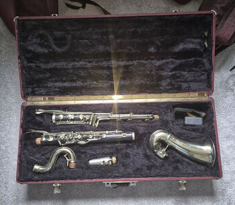 Basový klarinet Selmer Paris série N z roku 1946, Low Eb.
