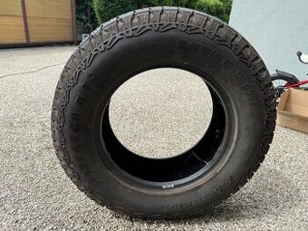 Pneu 265/65 R17 H. 4ks