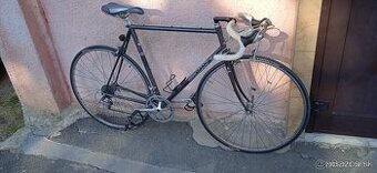 Cestný bicykel
