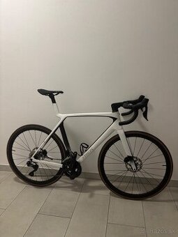 TREK MADONE SL 6  model 2025 velikost L