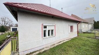 ZNÍŽENÁ CENA - Rodinný dom s novou strechou v obci Lúčnica 
