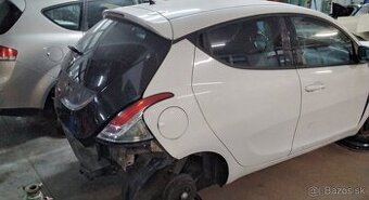 Lancia Ypsilon 1.2 2013 Predám MOTOR 169A4000,  PREVODOVKA 5