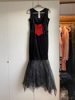 Kostym na Helloween a podobne akcie