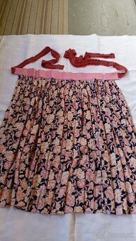 Krojové zástery... súčasť kroja