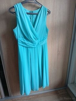 Krásne spoločenské šaty