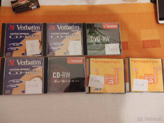 (14)  CD, DVD a obaly