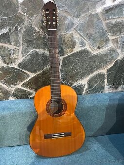 Akusticka gitara Yamaha C70