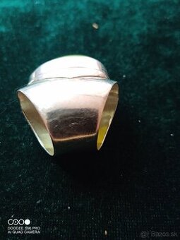 Strieborný prsteň s kameňom/Nefrit/