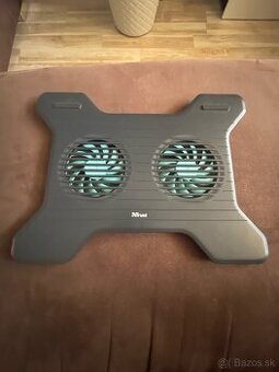 Trust Xstream Breeze chladiacá podložka pod notebook