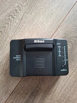 Nikon mh-21 / nová nepoužívaná