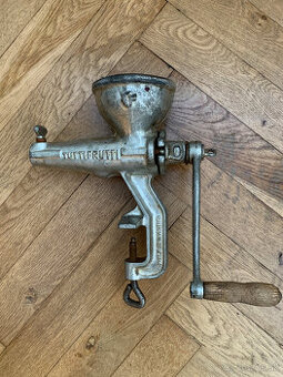 Predám ručný mlynček na ovocie Tutti Frutti