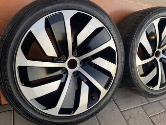 ARTEON MONTEVIDEO 245 40 R19 letné