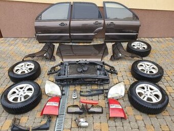 Kia Sportage II predná kapota