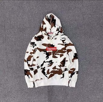 Supreme Hoodie