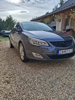 Predám opel astra j
