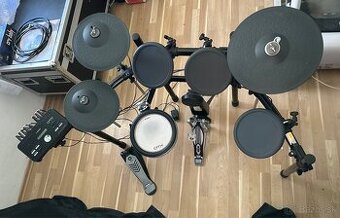 Elektronické bicie Yamaha DTX502