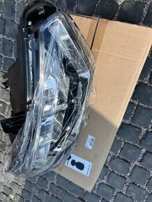 Lada niva travel prevý světlomet