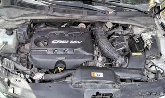 HYUNDAI i40 CW 1.7 CRDi 2015 predám MOTOR D4FD, PIATE DVERE,