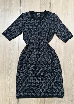 NOVE DKNY monogram cierne sttieborne logovane zimne saty M