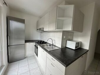 Prenájom 2 izb.bytu na Bulvári - komplet zariadený