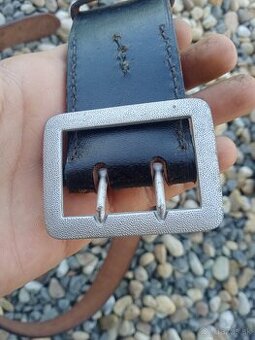 Dôstojnicky opasok s prackou