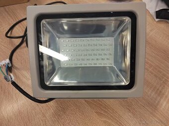 LED vonkajšie osvetlenie V-TAC VT-4732 – 30 W, RGB, sivé