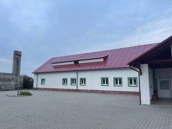 Prenájom haly 260 m² – obchod / sklad / výroba – Čaňa