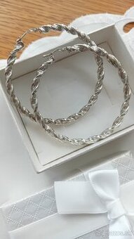 Strieborné nové náušnice