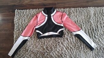 Dámsky športový crop top fit