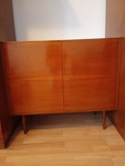 Predám retro skrinku