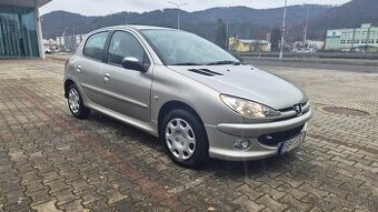 Peugeot 206 1.4 55 KW benzin 74178 km