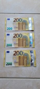 200 € bankovky