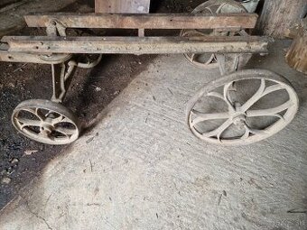 Podvozok pod motor slavia