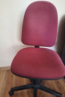 Kancelárska stolička