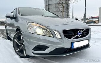 Volvo V60 D5 AWD R Design