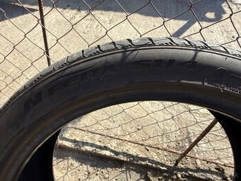 225/40r18 nexen