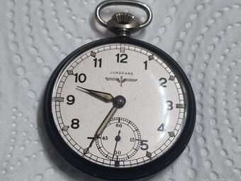 Vreckové vojenské hodinky Junghans z druhej svetovej.