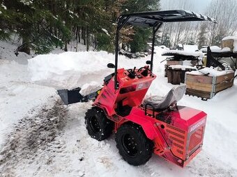 Kolesovy nakladac smykovy